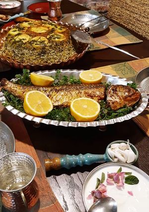 عکسی از دستور سبزی پلو ماهی سفید