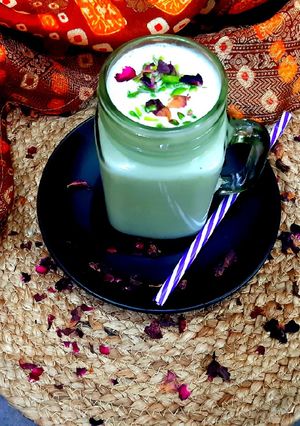 A picture of Punjabi sweet lassi.