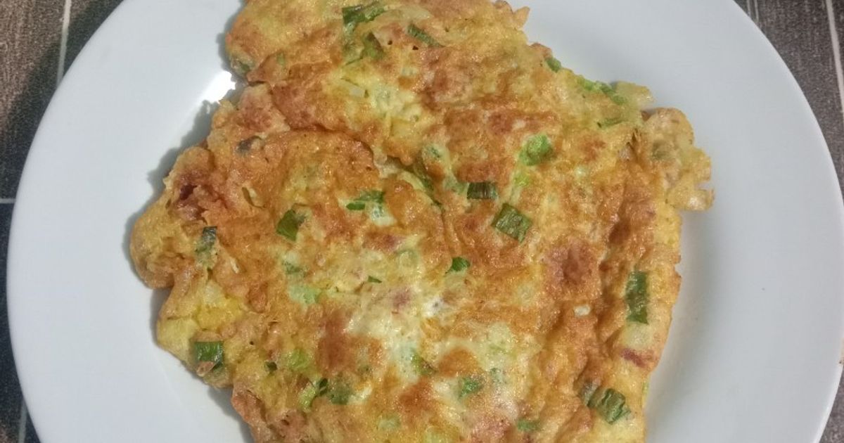 984. Telur dadar kornet