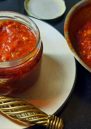 সেজোয়ান সস (schezwan sauce recipe in Bengali) রেসিপির প্রধান ছবি