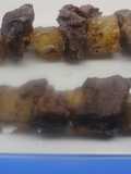 Pinchos de daditos de ternera y melón