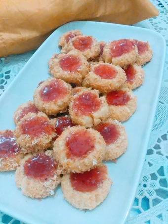 Recipe Strawberry Thumbprint cookies #beranibaking the  Makes Drooling Really delicious