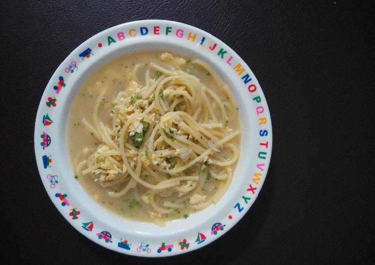 Spaghetti Kuah Telur Brokoli