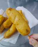 Xúc xích phô mai tẩm bột rán