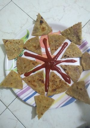 ફૂલગોબી પરાઠા (Cauliflower Paratha Recipe In Gujarati) રેસીપી મુખ્ય ફોટો