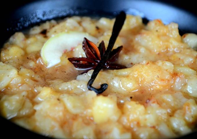 Compotée de pêches de vigne à la badiane et vanille