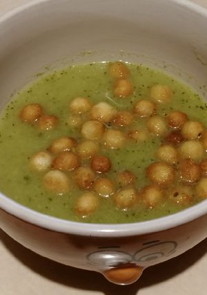 Brokkoli leves recept fotója