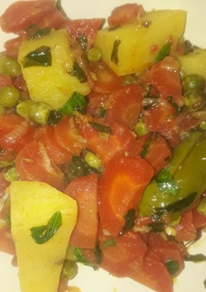 A picture of Colorful mix sabzi.