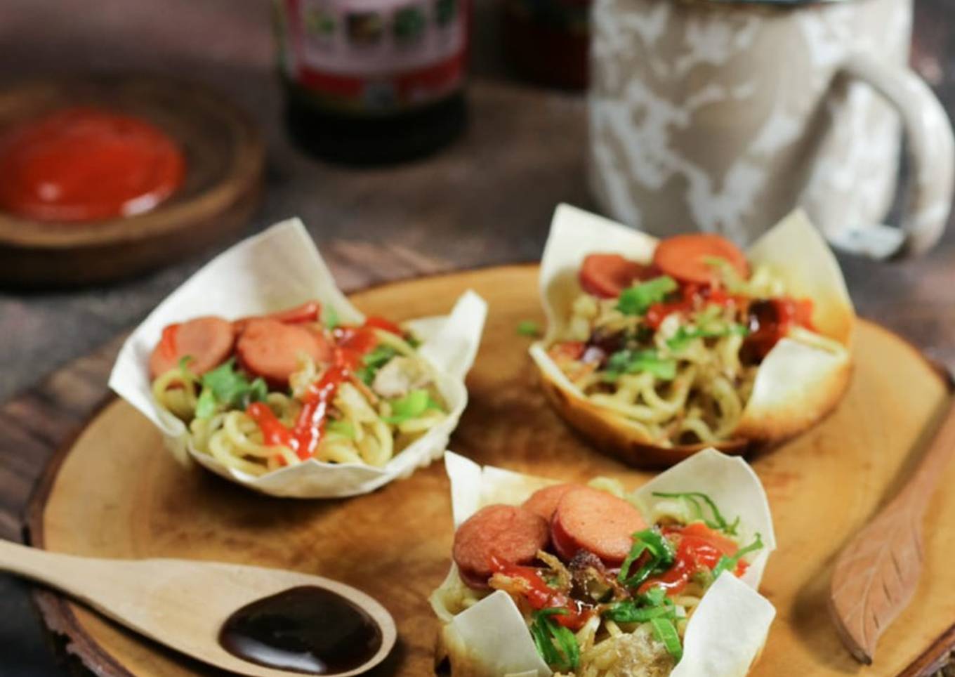 Noddle bowl pangsit