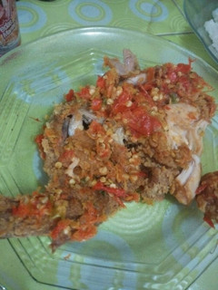 Foto resep Ayam geprek simple pedasnya nampoLLL