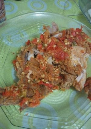 Foto resep Ayam geprek simple pedasnya nampoLLL