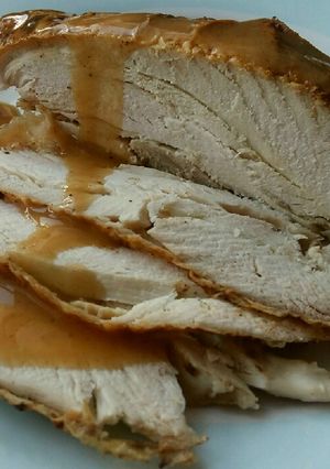 A picture of Vickys Tasty Roast Chicken and White Wine Gravy, GF DF EF SF NF.