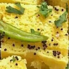 A picture of Suji Dhokla.