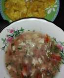 Ceviche de pollo con patacones