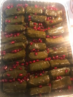 صورة لوصفة ورق العنب بدبس الرمان 😋
