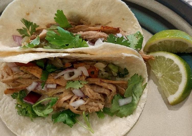 How to Make Speedy Carnitas tacos