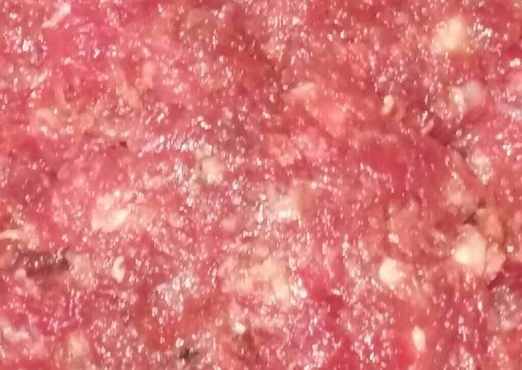 Big Poppa's World Famous Smoked Bambi Burgers �?��?�