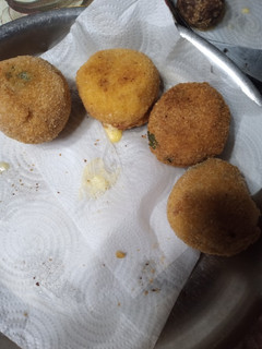 Una foto de Bombas de papa rellenas