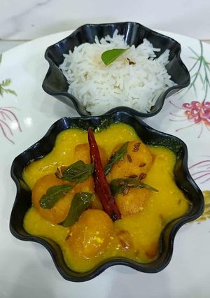 A picture of Kadhi Pakora UP Dinner Sabji (with Rice).