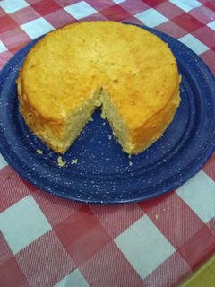 Una foto de Pan de Elote con lechera