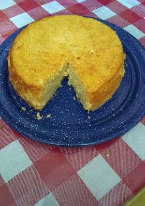 Una foto de Pan de Elote con lechera