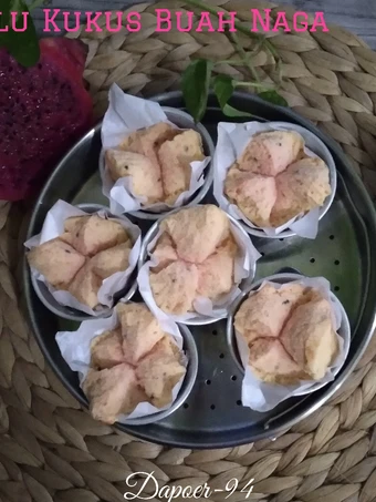 Langkah Gampang Menyiapkan Resep 268. BOLU KUKUS BUAH NAGA yang Lezat Sekali Anti Ribet, Bikin Ngiler