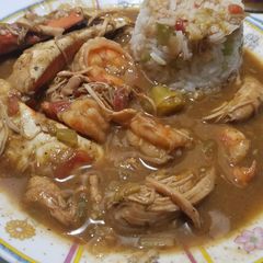 A picture of Uncle Yumm's Yummbo aka Shrimp Sausage Chicken & Crab Gumbo.