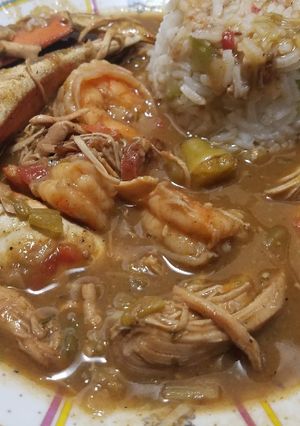 A picture of Uncle Yumm's Yummbo aka Shrimp Sausage Chicken & Crab Gumbo.