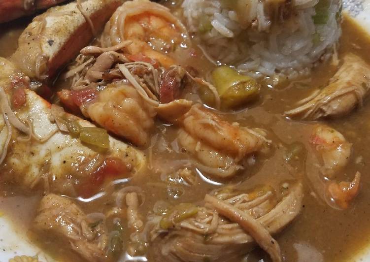 Simple Way to Make Homemade Shrimp Sausage Chicken & Crab Gumbo