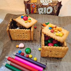 Edible biscuits candy box A picture of Edible biscuits candy box.
