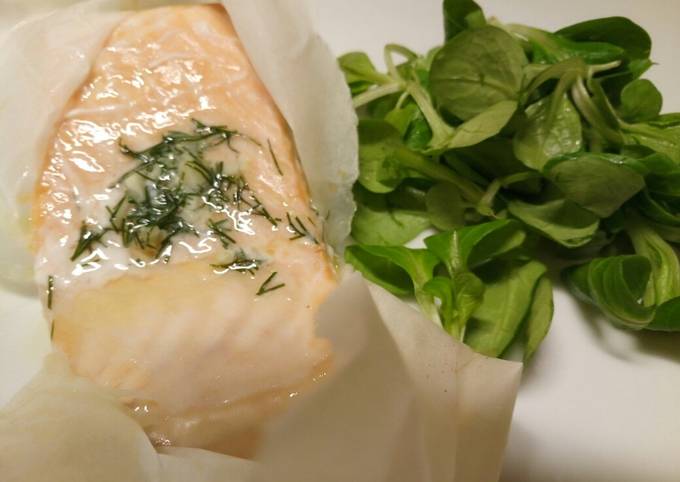 Step-by-Step Guide to Prepare Quick Salmon with garlic and dill butter sauce