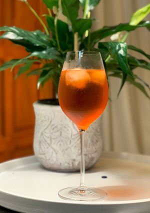 A picture of Aperol Spritz.