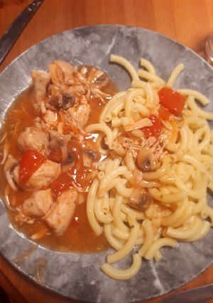 Une photo de Poulet marengo