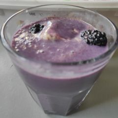 A picture of Blackberry Smoothie with Ice-cream.