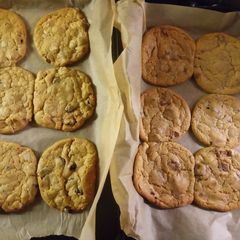 A picture of Cookies - 6 x Chocolate Chip and 6 x Fruit & Nut.