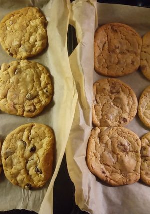 A picture of Cookies - 6 x Chocolate Chip and 6 x Fruit & Nut.