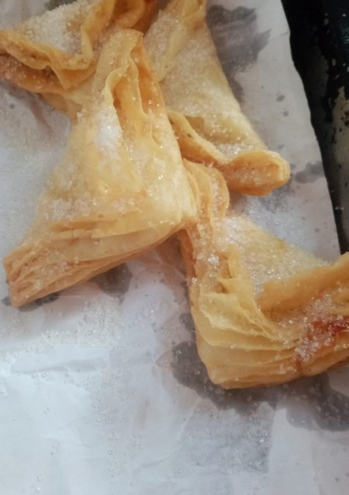 Una foto de Pasteles fritos🥰