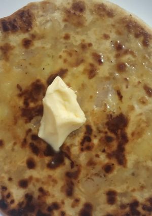 A picture of Aaloo paratha.