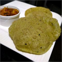"Peas Puri" A picture of "Peas Puri".