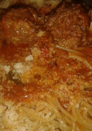 Una foto de Spaguetti con estofado de albóndigas