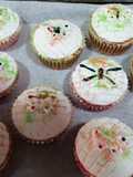 Muffin de Red Velver y fondant relleno de dulce de leche