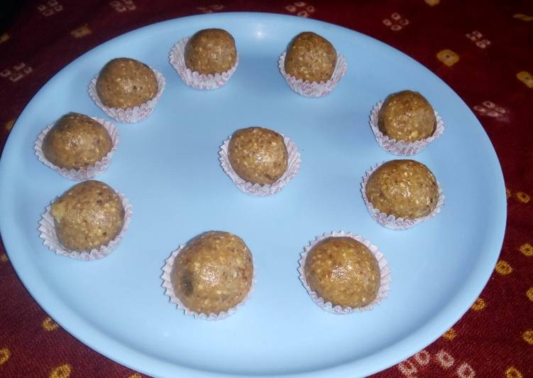 Simple Way to Prepare Perfect Peanuts oats ladoo