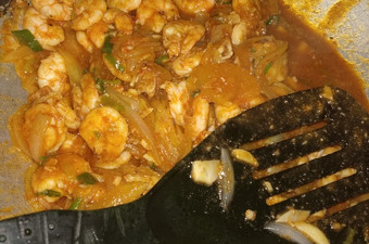 Langkah Mudah untuk Membuat Udang asam manis Yang Mudah