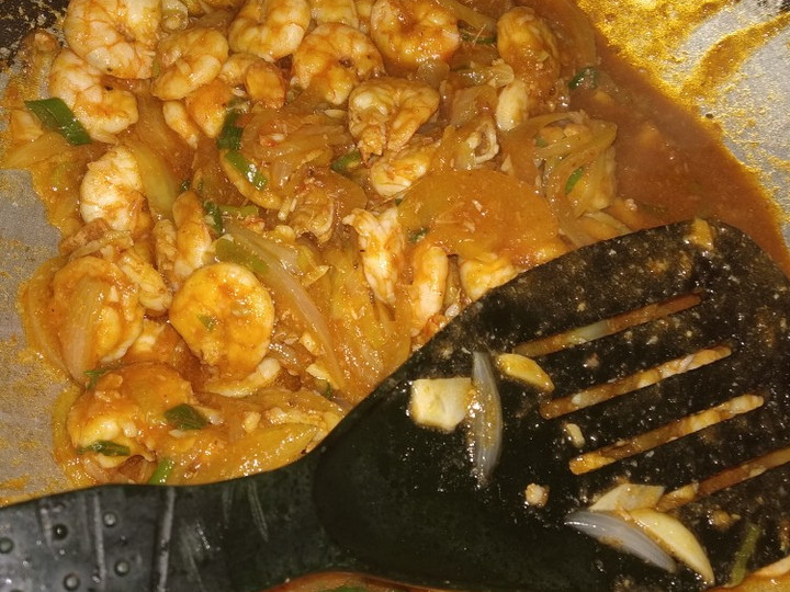 Langkah Mudah untuk Membuat Udang asam manis Yang Mudah