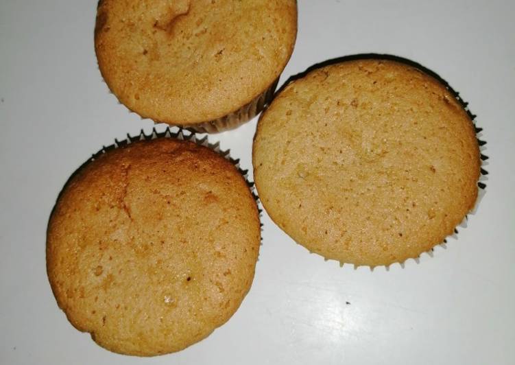 Steps to Make Speedy Vanilla cupcakes recipe