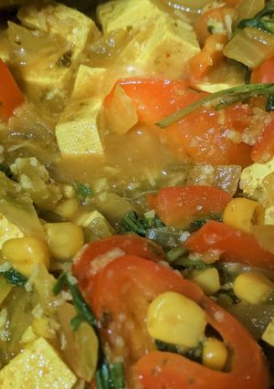 A picture of Rocket tofu curry.