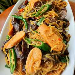 รูปของ Bihun Goreng Jamur Kuping dan Sosis