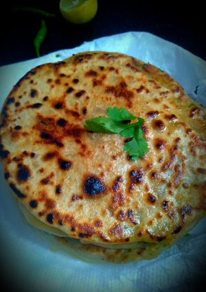 A picture of Aaloo Paratha.