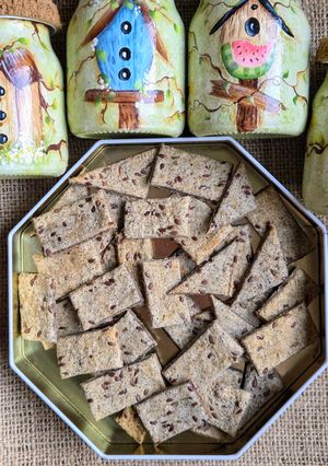 Una foto de Galletitas de harina de sorgo con chía y lino 🌱 Sin balanza, sin gluten 🌱 Crackers gluten free 🌱
