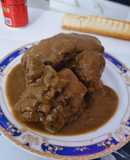 Codillo al vino tinto